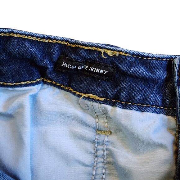 Free Assembly Womens High Rise Skinny Jeans Size 16 Dark Blue Stretch - Picture 6 of 10